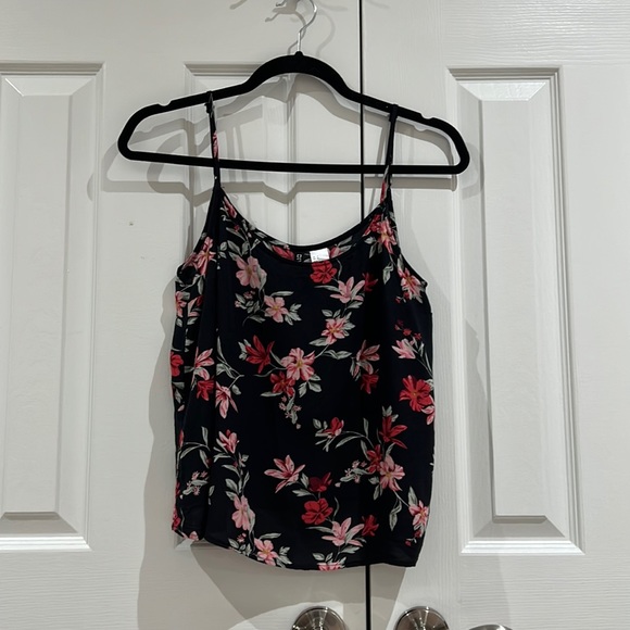 H&M Tops - 3/$15 ✨ H&M Floral Tank